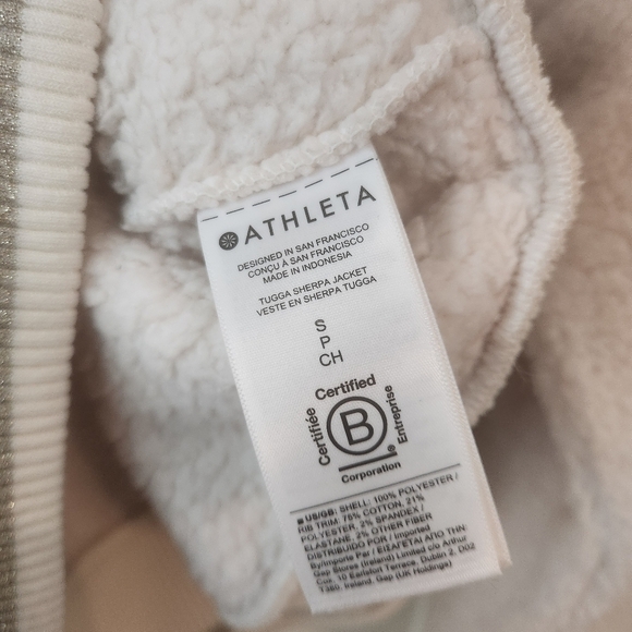 ATHLETA TUGGA SHERPA JACKET - cream with gold on cuffs and waistband Coat Small - Picture 5 of 8